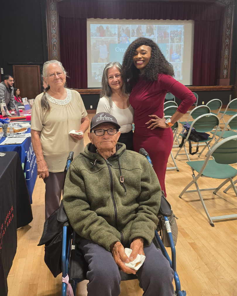 Deka with three seniors.